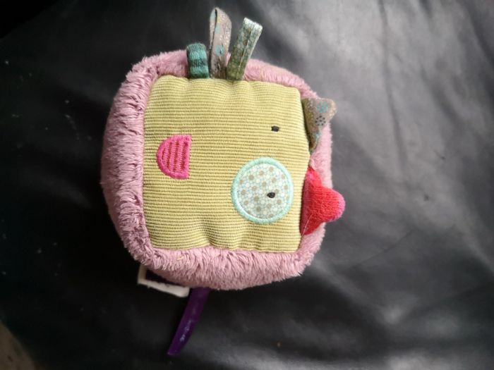 Jouet avec petit grelot