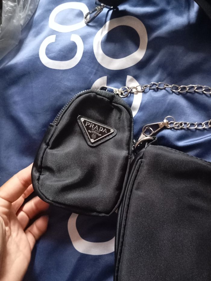 Sac Prada noir bandoulière neuf - photo numéro 3