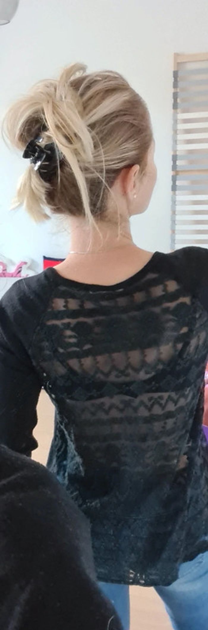 Pull noir col V taille 36 - photo numéro 2