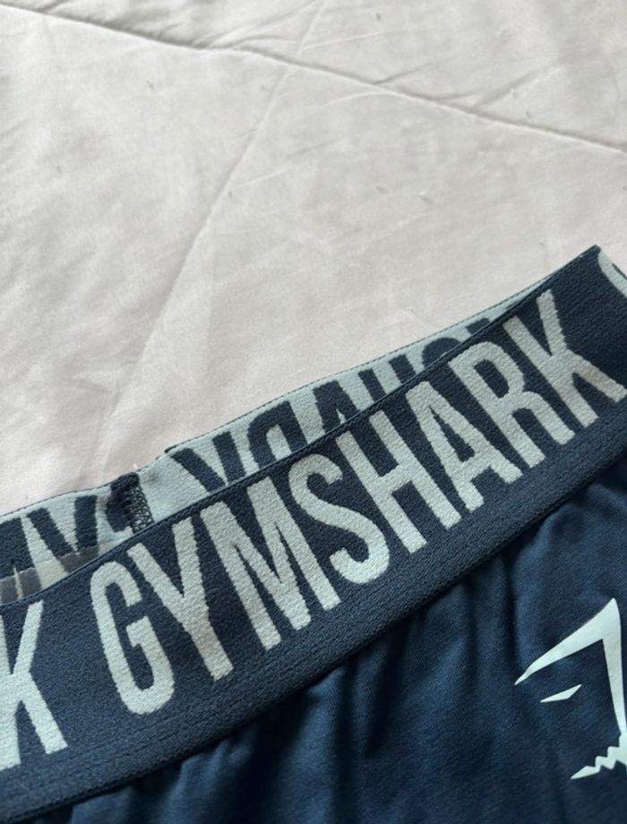 Short Gymshark taille S/36 femme sport fitness bleu marine logo très bon état - photo numéro 6