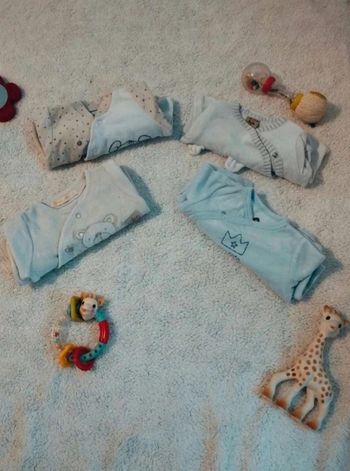 Lot  de  pyjama