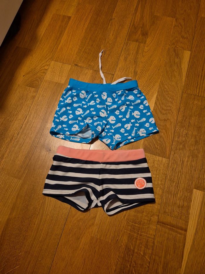 Lot de 2 maillots de bain taille 3 ans