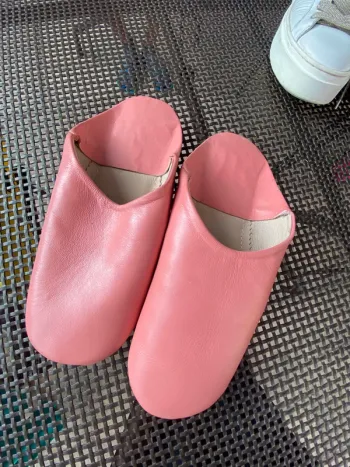 Babouches neuves cuir rose 39 40