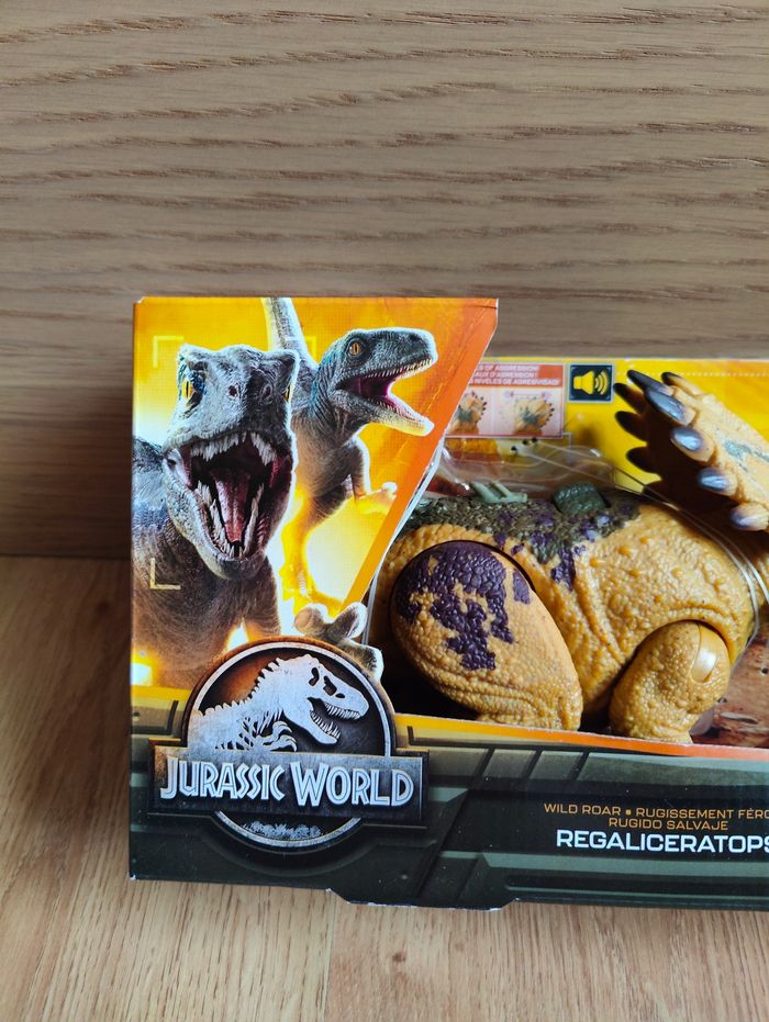 Jurassic World dinosaure articulé sonore - photo numéro 5