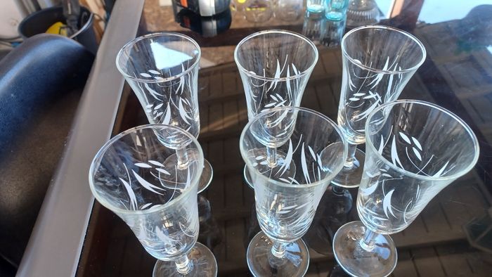 Verre a pied très bon état lot de 6 lot