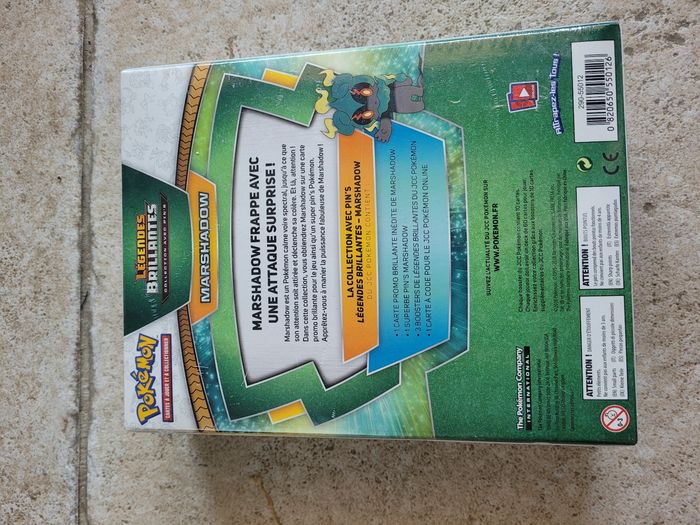 Marshadow coffret pokemon collector - photo numéro 4