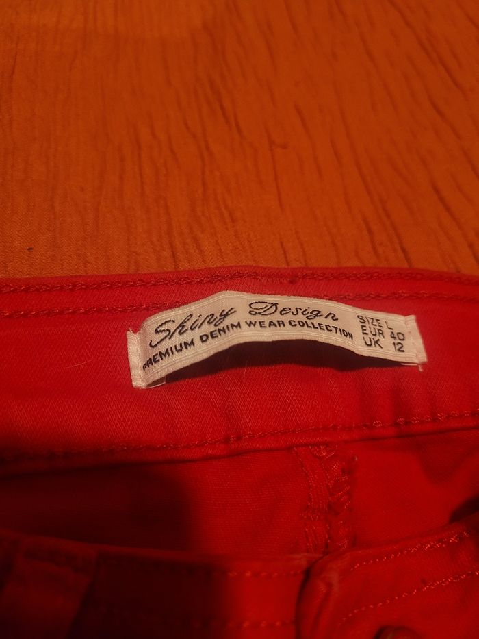 Jean skinny couleur rouge - photo numéro 2