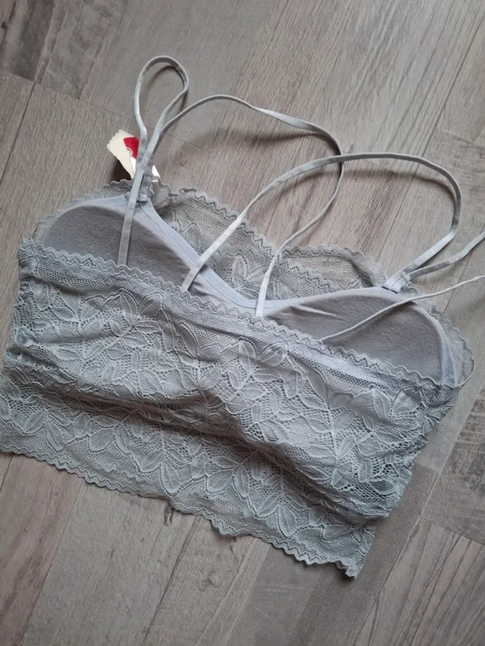 Bralette dentelle grise - photo numéro 4