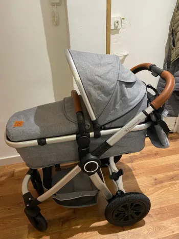 Poussette kinderkraft 3 en 1 neuf