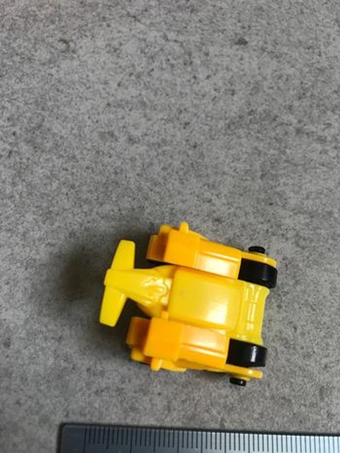 petite voiture kinder mattel jaune 2 en un - photo numéro 3