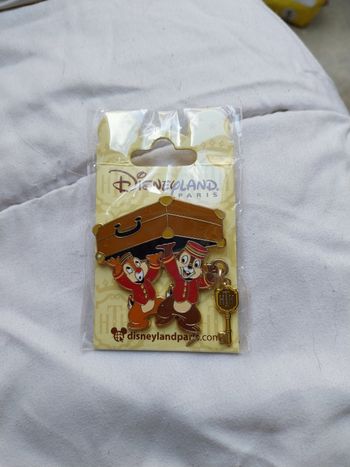 Pins Disney tic et tac