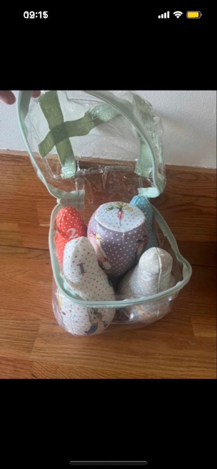 Set de quilles Pierre Lapin - Petit Jour Paris - état impeccable