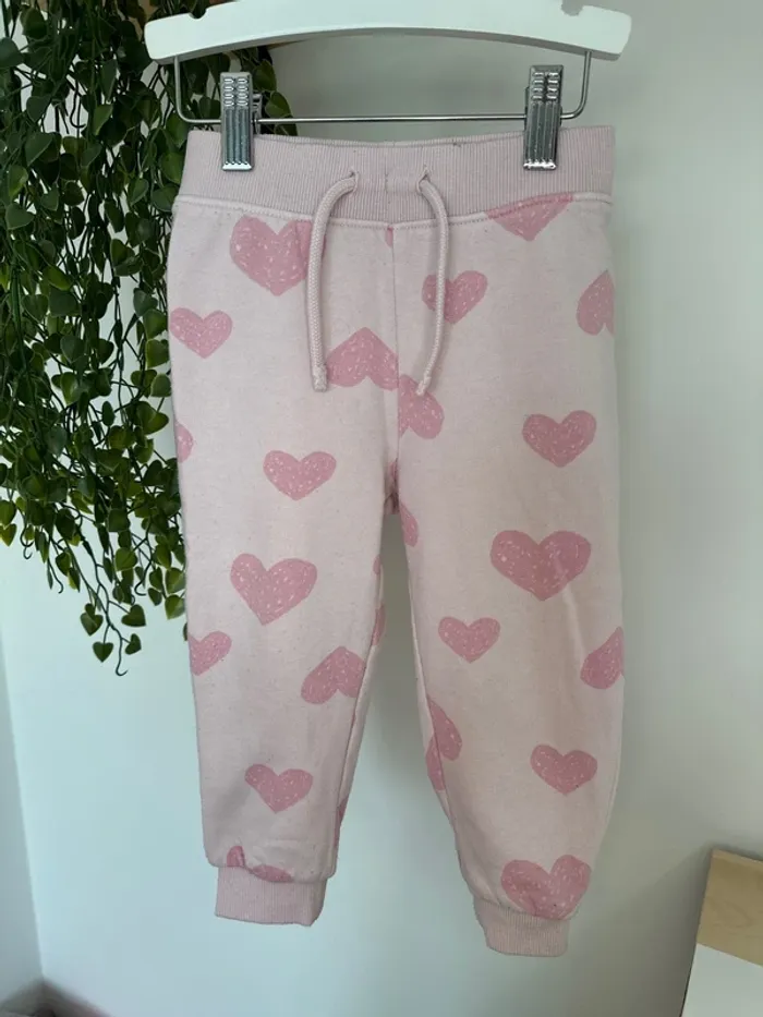Pantalon jogging rose cœur 24mois