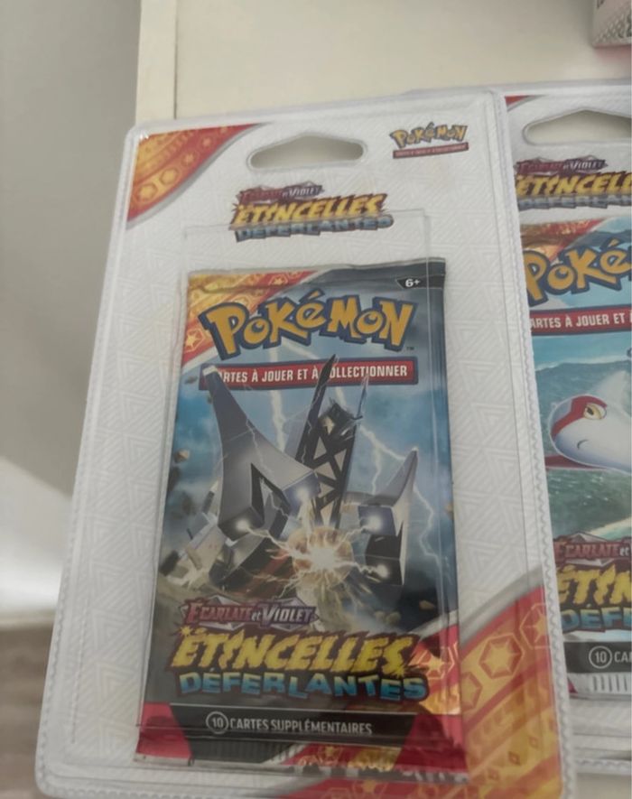Bundle Pokémon – Évolution Prismatique + 2 Artsets Étincelles Déferlantes - photo numéro 4