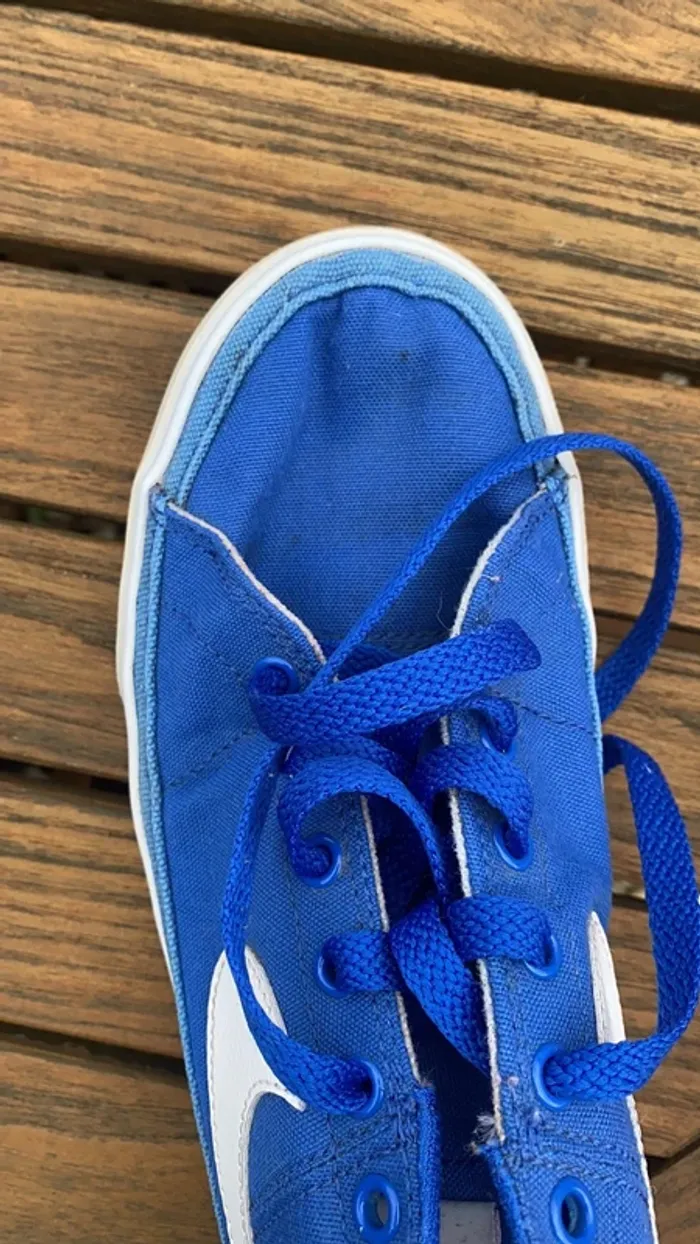 Baskets Nike taille 40 - photo numéro 3