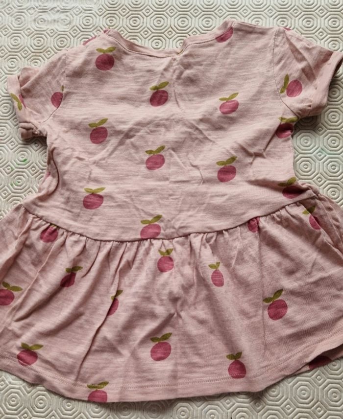 Robe très courtes 2 ans - photo numéro 2