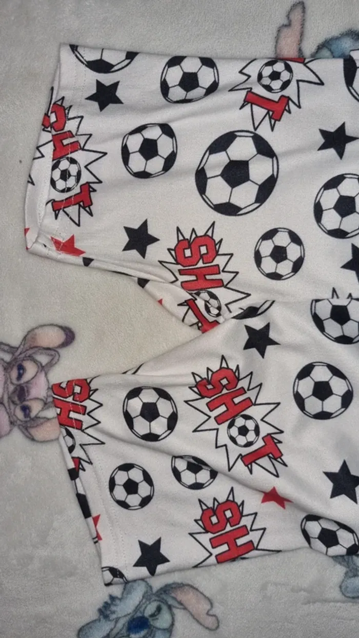 Pyjama short 6 ans en très bon état - photo numéro 8