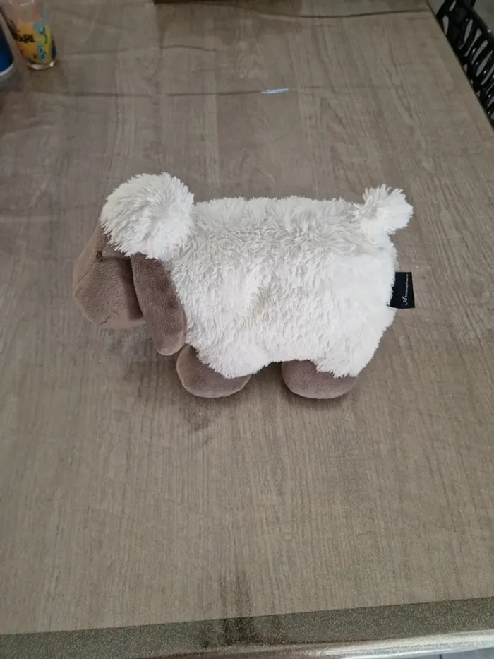 Très jolie peluche mouton - photo numéro 2