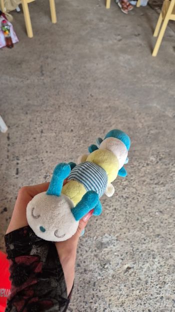 Chenille à bruissement