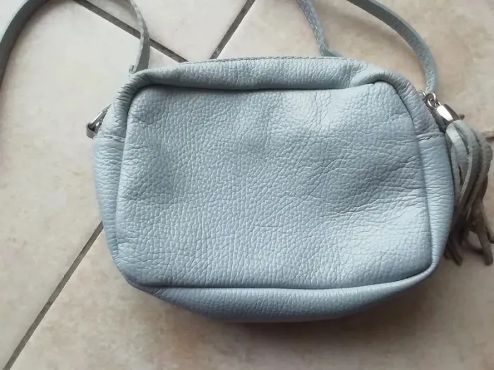 Sac à bandoulière en cuir Bleu. - photo numéro 2