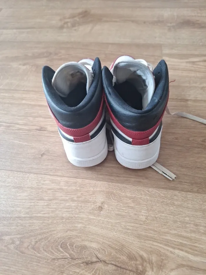 Baskets Nike Air 40.5 - photo numéro 2