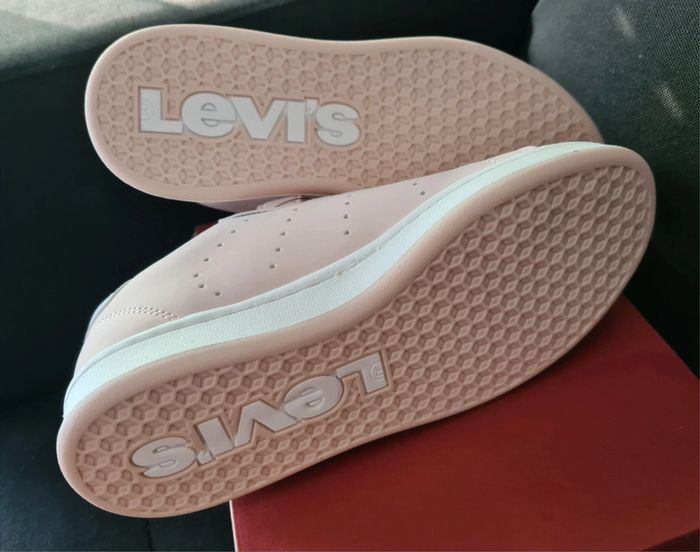 Paire de baskets Levi's - photo numéro 3