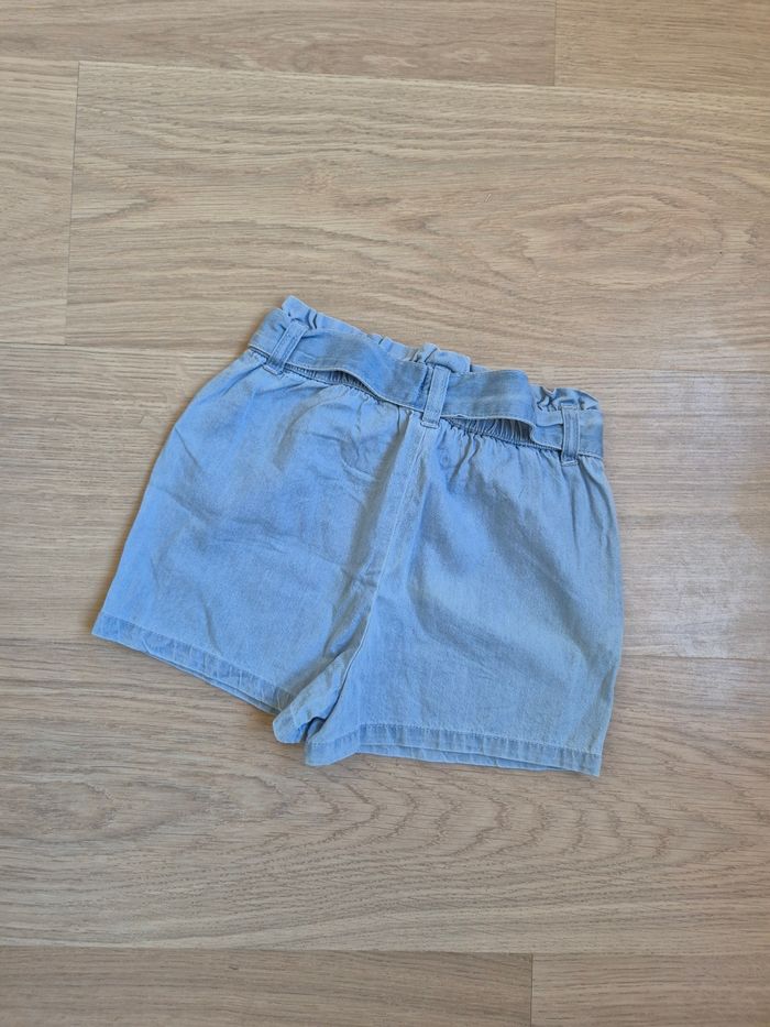 Short NEUF - photo numéro 2