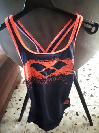 lots de vetements filles 8/10 ans