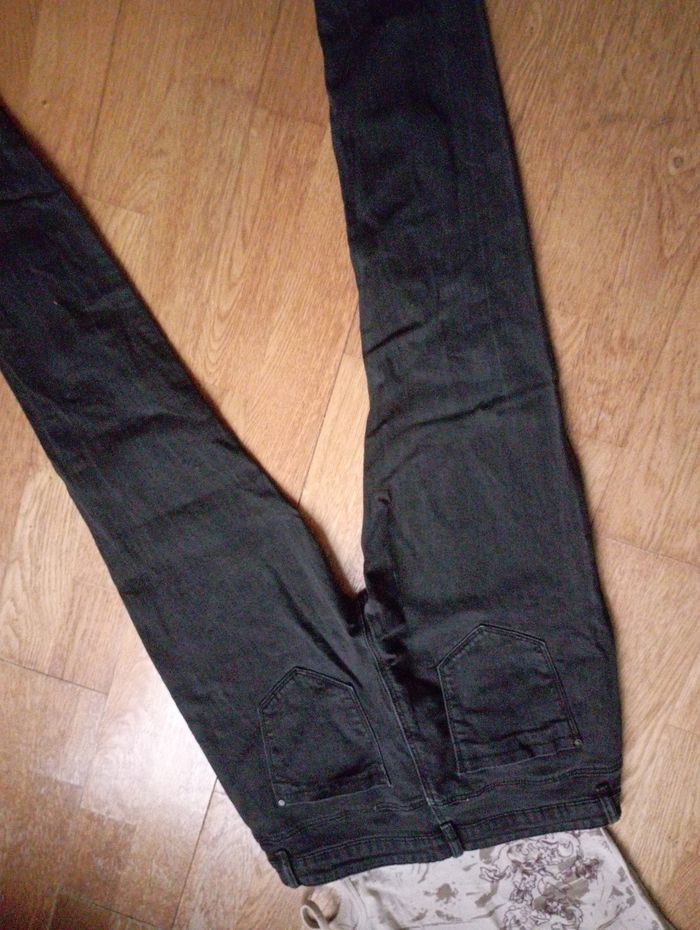 Jean troué - photo numéro 2