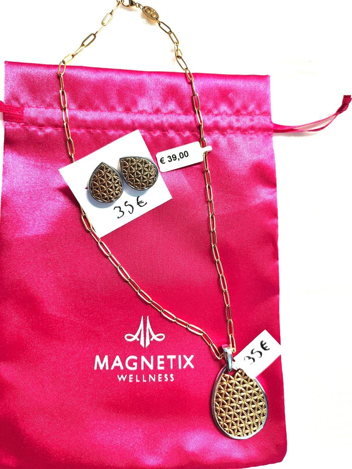 Parure collier pendentif boucles magnétiques fleur de vie - photo numéro 1