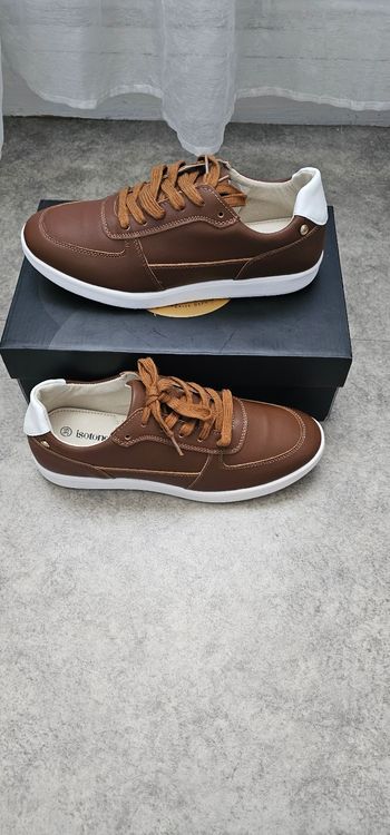 Basket neuve marque Isotoner taille 39