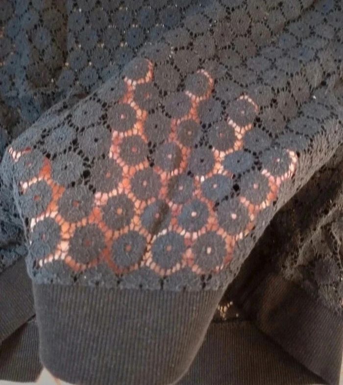Pull dentelle - photo numéro 7