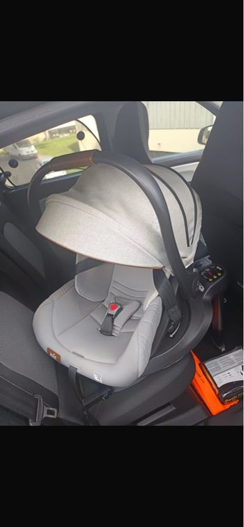 Cosy + base Isofix  JOIE