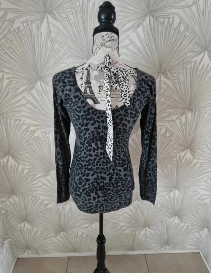 Joli pull chic léopard grain de malice taille 34 - photo numéro 2