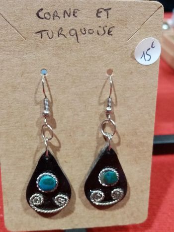 Boucle d'oreille corne et turquoise