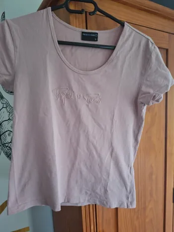 Tee shirt  rose