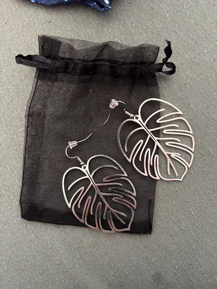 Boucles d’oreilles monstera neuve