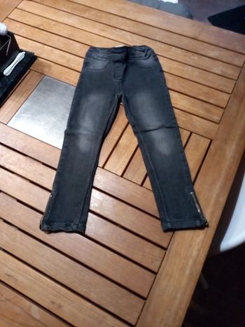 Jean noir enfant T 4 ans
