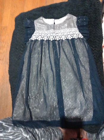 Robe taille 23mois paillette
