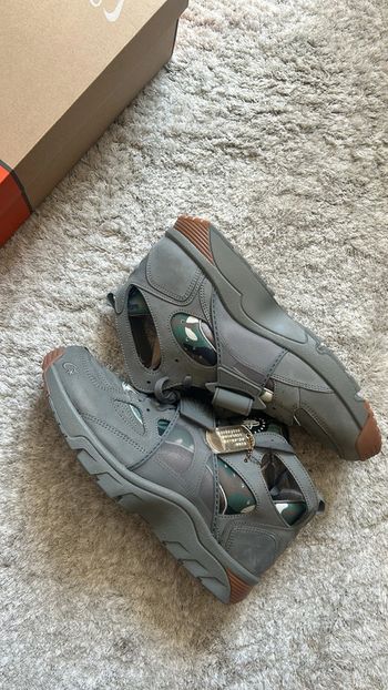 Nike Air Trainer Huarache x Corteiz – Gully Grey – Taille 46