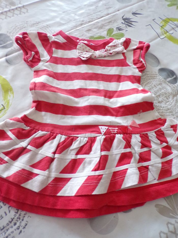 Lot 21 de vetement 6 mois - photo numéro 8