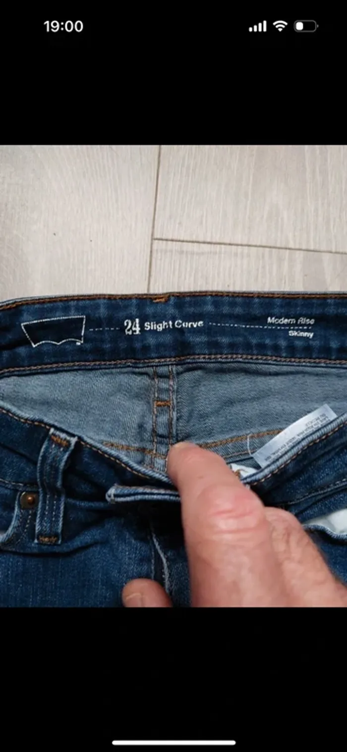 Jeans Levi's Slight Curve taille W24 L32 - photo numéro 4