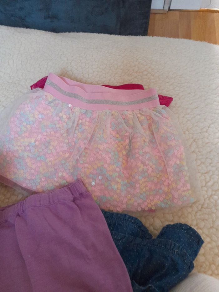2.3 ans tbe Lot jupe fille - photo numéro 3