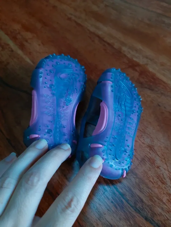 Chaussure de mer - photo numéro 3