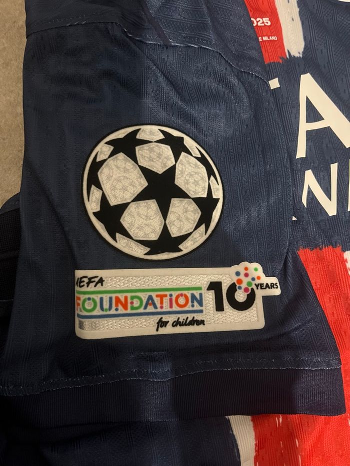Maillot Collector Domicile Stadium PSG Nike 24/25 - Champions of Europe 2025 taille M - photo numéro 6