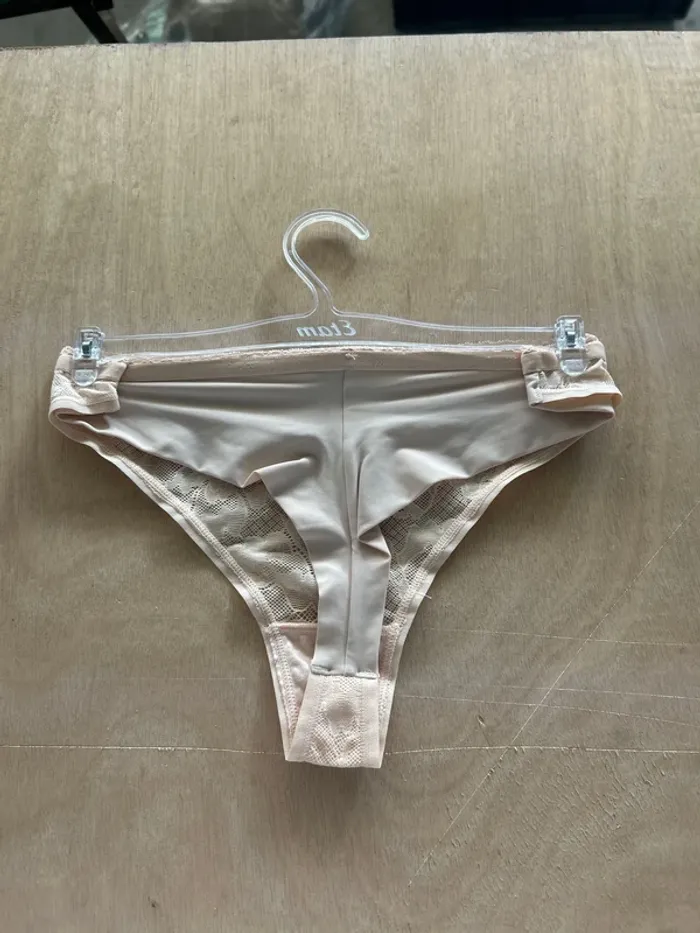 Tanga taille M - photo numéro 6