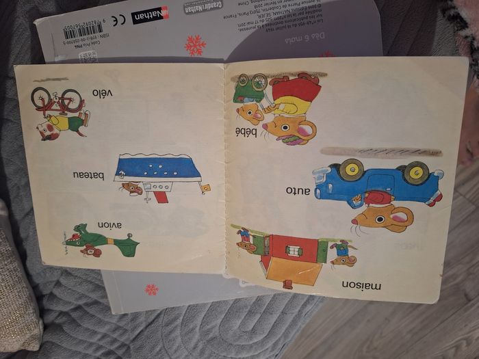 Premier livre de bebe mots faciles - photo numéro 3