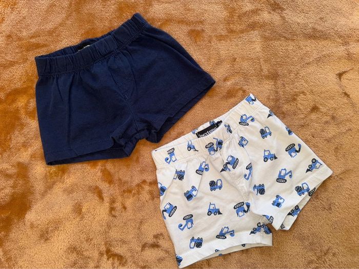 Lot de 2 shorts bébé