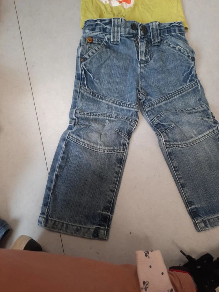 Jean bleu blanc qualité 2ans - photo numéro 2