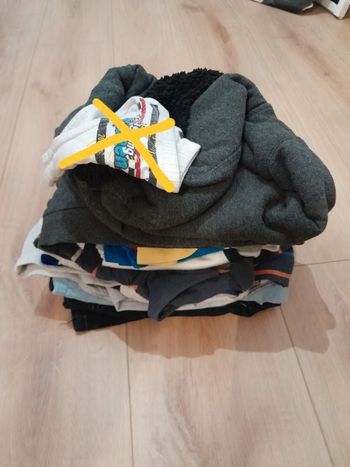 Lot vêtements 24 mois